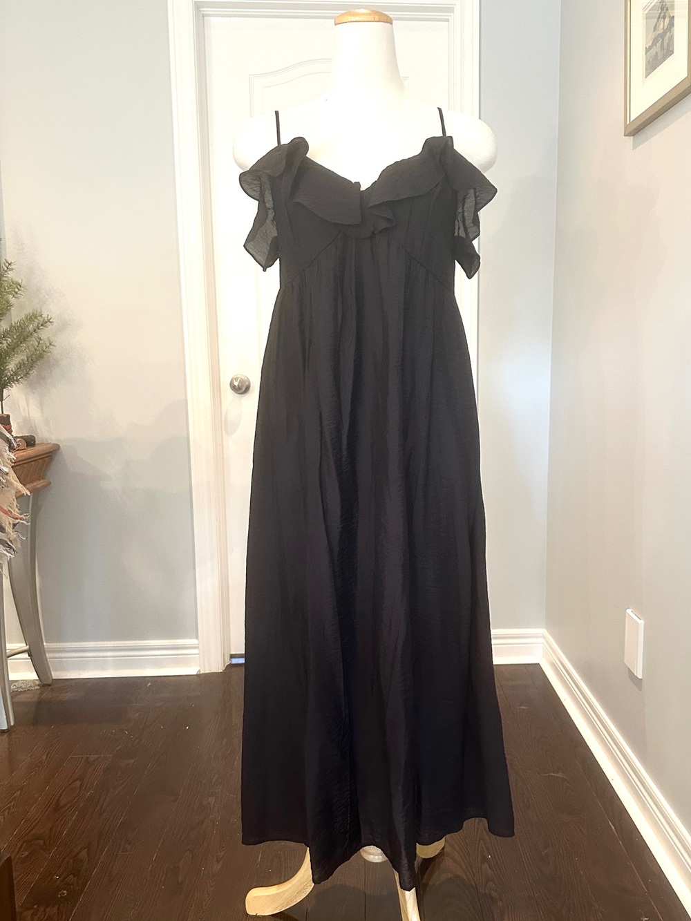 H&M Women's Black Ruffle-Trim Maxi Dress with Spaghetti Straps - Size M
